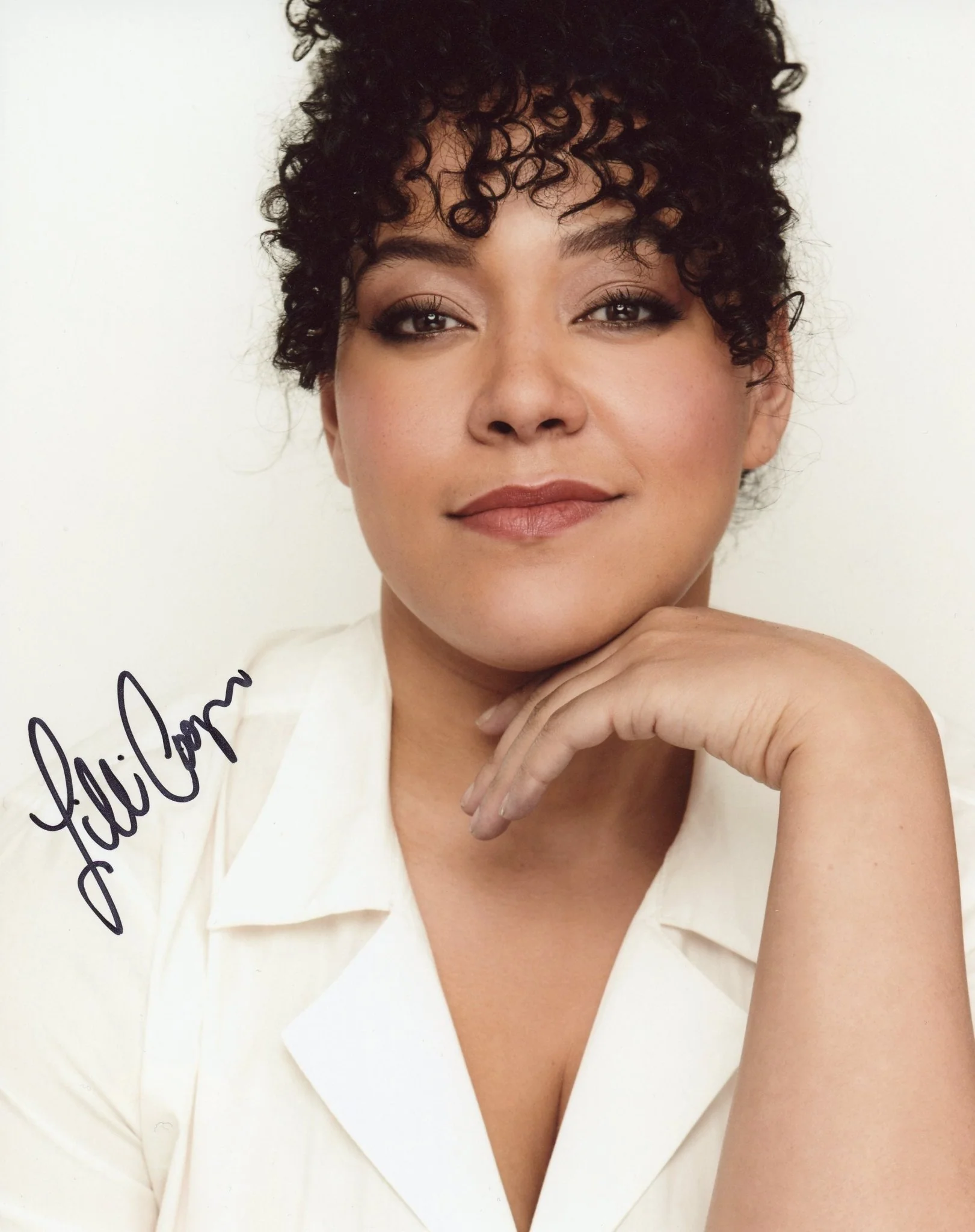 Lilli Cooper Headshot 8x10 Photo Signed JSA Certified Autograph