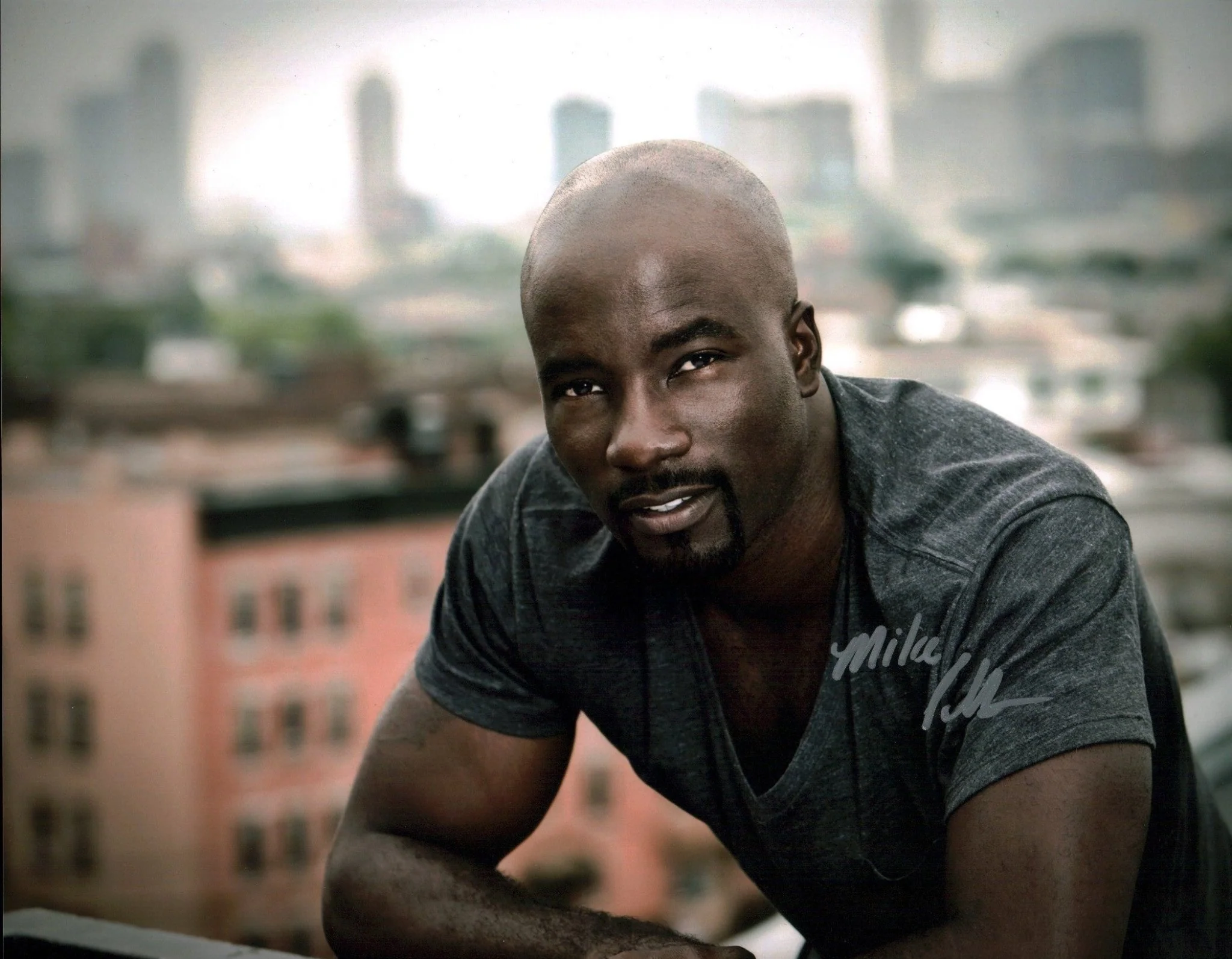 Mike Colter Marvel's Luke Cage Signed 11x14 Photo Poster JSA Certified Autograph - Image 2